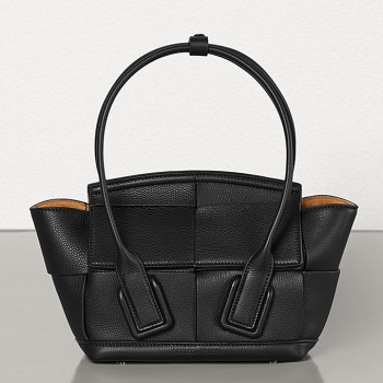 Bottega Veneta Mini Arco 29 Bag In Black Grained Calfskin