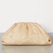 Bottega Veneta The Pouch Clutch In Beige Craquele Leather