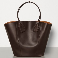 Bottega Veneta Medium Basket Tote In Chocolate Calfskin